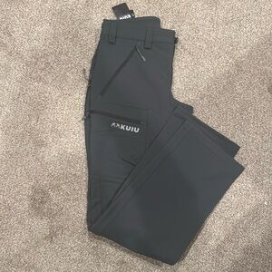 NWT Kuiu Men’s Guide Pants - Size 32